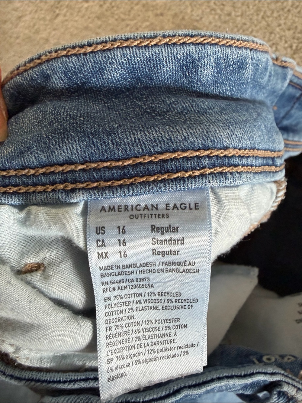 American Eagle Outfitters Blue Flare Jeans - Picture 3 of 5